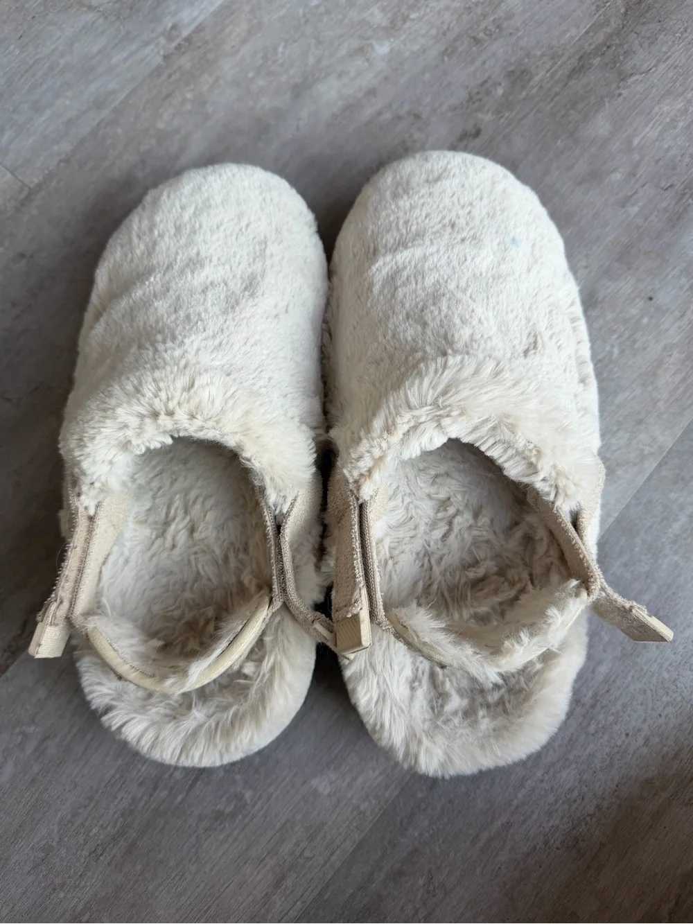 Nike Cream Fuzzy Slip-On Slippers